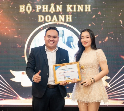 PHÚ QUÝ MUA BẢO HIỂM NHÂN THỌ CHO NHÂN VIÊN GẮN BÓ: TRI ÂN – GẮN KẾT – PHÁT TRIỂN BỀN VỮNG