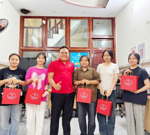 CÔNG TY PHÚ QUÝ CHIA TAY THỰC TẬP SINH - GỬI MỘT HÀNH TRÌNH TRƯỞNG THÀNH ĐẦY KỶ NIỆM